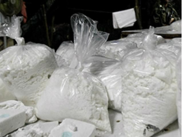 Французькі митники затримали авто, яке перевозило більше 100 кг кокаїну 