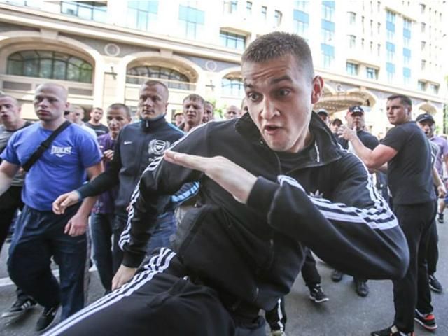 У Тітушка з’явилася група підтримки в соцмережі (Фото) У Тітушка з’явилася група підтримки в соцмережі (Фото)