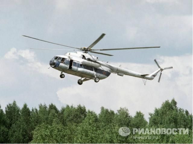 В России упал вертолет: 2 человека погибли В России упал вертолет: 2 человека погибли
