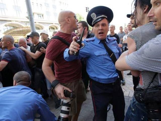 Из-за бездействия во время акций 18 мая 15 милиционеров привлекли к ответственности Из-за бездействия во время акций 18 мая 15 милиционеров привлекли к ответственности