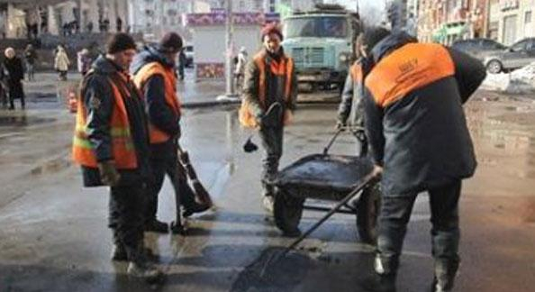 Від Укравтодору вимагають компенсації за поламані авто Від Укравтодору вимагають компенсації за поламані авто