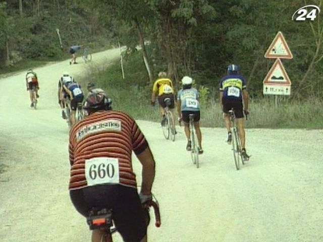 Півтори тисячі людей на ретровелосипедах - це L’Eroica (Відео) Півтори тисячі людей на ретровелосипедах - це L’Eroica (Відео)
