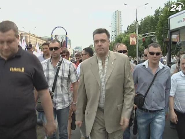 Опозиція відмовилась висувати єдиного кандидата у президенти Опозиція відмовилась висувати єдиного кандидата у президенти