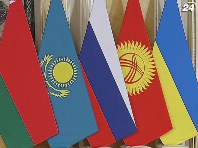 Підсумки тижня: Україна стала спостерігачем у Митному союзі Підсумки тижня: Україна стала спостерігачем у Митному союзі