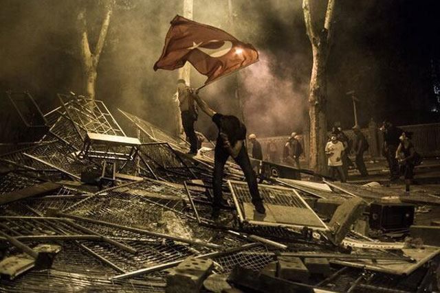 У Туреччині арештували майже тисячу протестувальників