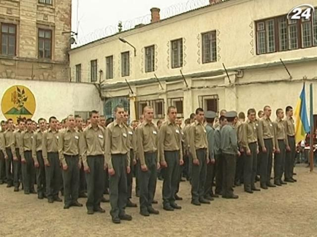 В українських в'язницях покарання відбувають 1178 дітей