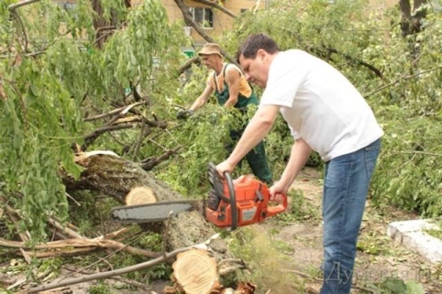 Губернатор Одещини скаржиться Януковичу на Костусєва за нічний клуб (Фото) Губернатор Одещини скаржиться Януковичу на Костусєва за нічний клуб (Фото)