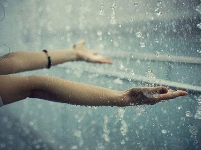 В Украине - штормовое предупреждение: грозы, шквалы, град В Украине - штормовое предупреждение: грозы, шквалы, град