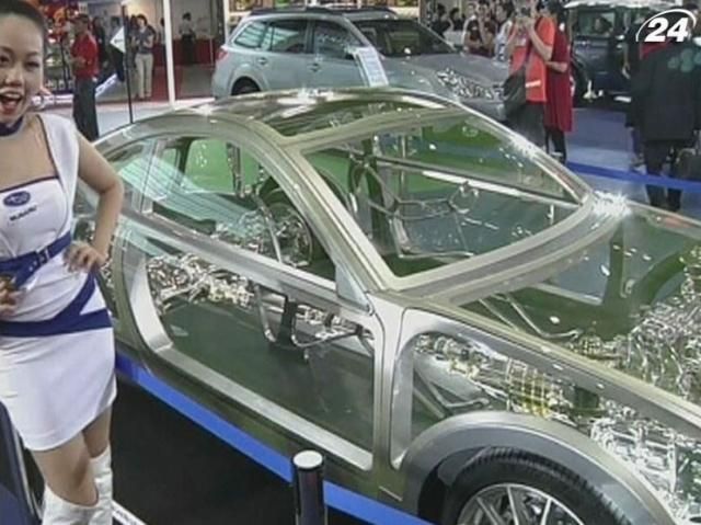 У В'єтнамі відбувся щорічний автосалон У В'єтнамі відбувся щорічний автосалон