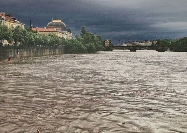 В Праге - эвакуация из-за угрозы затопления
