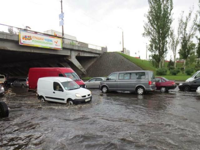 Столицю частково затопило (Фото) Столицю частково затопило (Фото)
