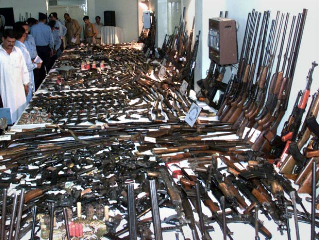 Более 60 стран подписали международный договор о торговле оружием Более 60 стран подписали международный договор о торговле оружием