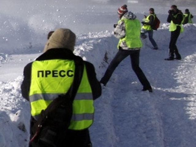 Журналистам будут выдавать защитные жилеты Журналистам будут выдавать защитные жилеты