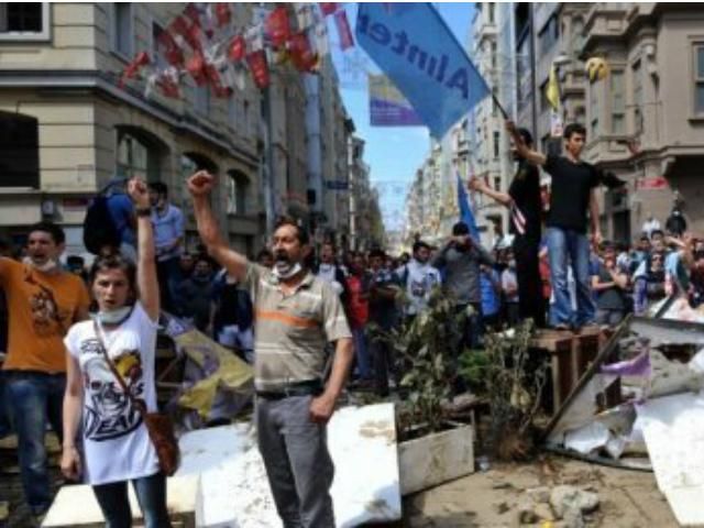 Ущерб от беспорядков в Турции составляет около 40 миллионов долларов Ущерб от беспорядков в Турции составляет около 40 миллионов долларов