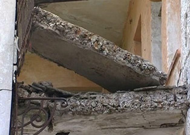 Постраждалій у санаторії Сімеїза дівчинці обіцяють дельфінотерапію Постраждалій у санаторії Сімеїза дівчинці обіцяють дельфінотерапію