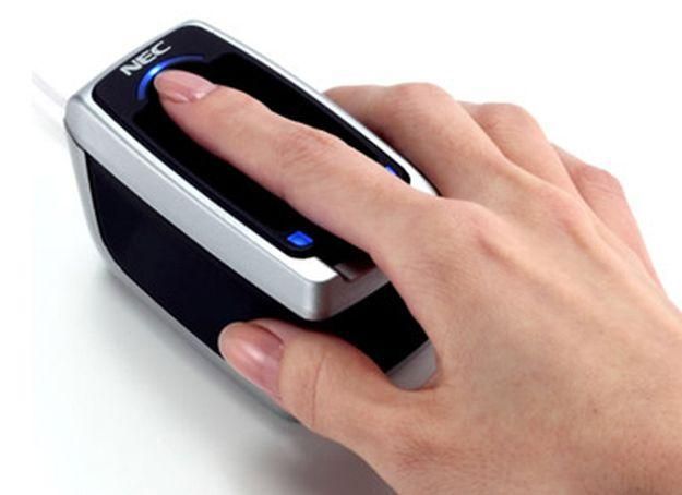 В Windows можно будет защитить личные данные отпечатком пальца В Windows можно будет защитить личные данные отпечатком пальца