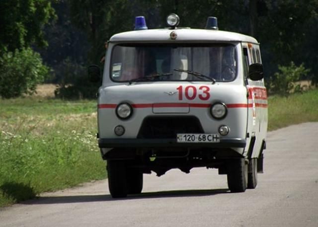 На Луганщині обвалився балкон: три людини постраждали 