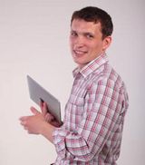 Максим Саваневский: Все, что можно было сделать плохого с аккаунтом Азарова, сделали