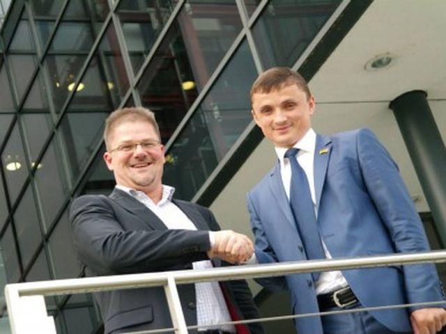 Свободівець пояснив, чому зустрічався із німецькими націоналістами Свободівець пояснив, чому зустрічався із німецькими націоналістами