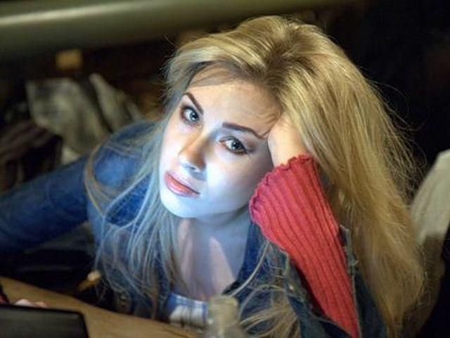 Активистку FEMEN депортировали из Туниса Активистку FEMEN депортировали из Туниса