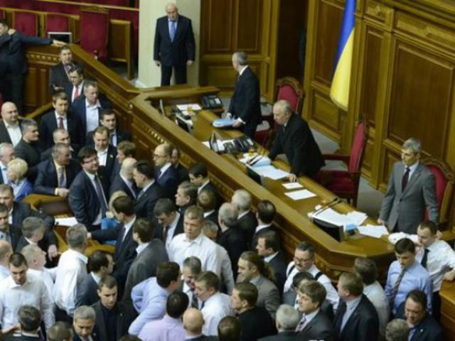 Рибак відкрив засідання Ради і одразу оголосив перерву на півгодини  