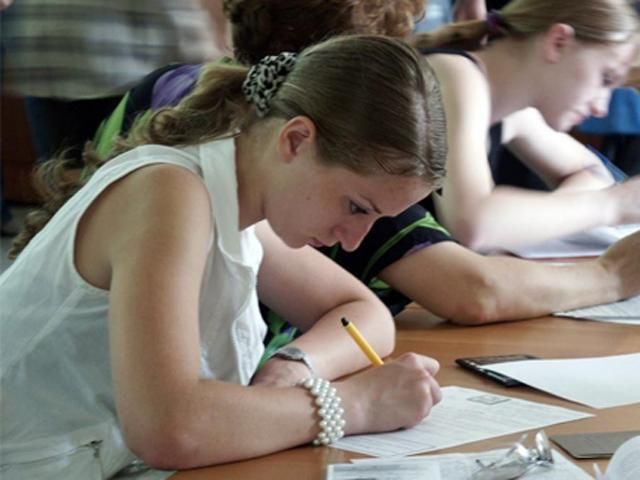 Выпускники сдали ВНО по украинскому языку и литературе Выпускники сдали ВНО по украинскому языку и литературе