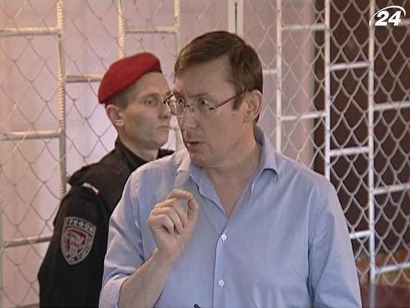 Луценко: Я готовий примиритися з ГПУ, якщо Кузьмін піде з посади Луценко: Я готовий примиритися з ГПУ, якщо Кузьмін піде з посади