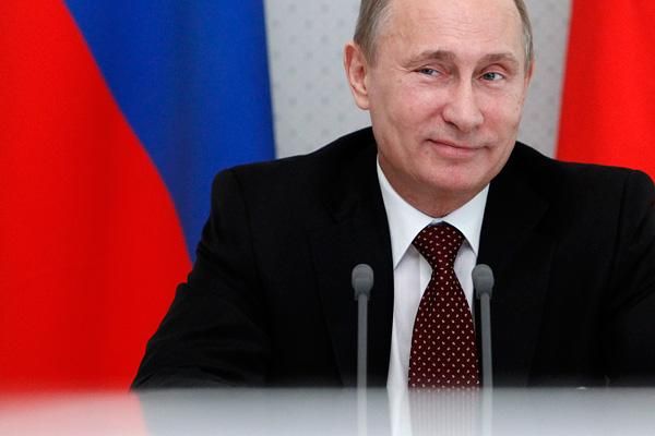 В Росії зняли з ефіру програму за жарти про розлучення Путіна В Росії зняли з ефіру програму за жарти про розлучення Путіна