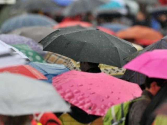 На Киевщине объявлено штормовое предупреждение На Киевщине объявлено штормовое предупреждение