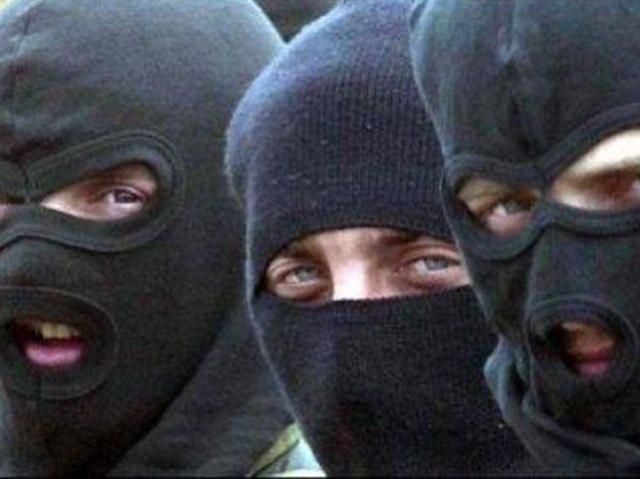 В Киеве избили журналиста, потому что он "оскорблял в своих статьях националистов" В Киеве избили журналиста, потому что он "оскорблял в своих статьях националистов"