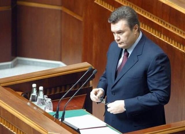 Янукович пропонує провести позачергову сесію, якщо блокування продовжиться 