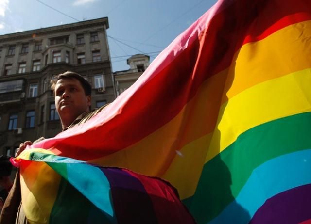В России будут штрафовать за пропаганду гомосексуализма среди детей