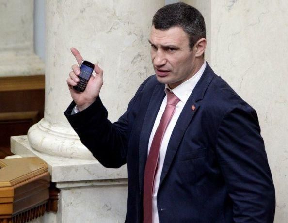 Віталій Кличко хоче літа без акцій "Вставай, Україно!" Віталій Кличко хоче літа без акцій "Вставай, Україно!"