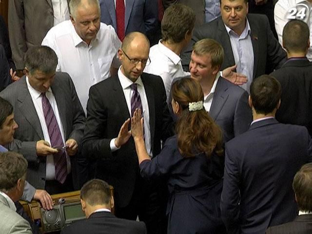 Після злиття опозиції лави "Батьківщини" покинуть декілька депутатів, - Соболєв