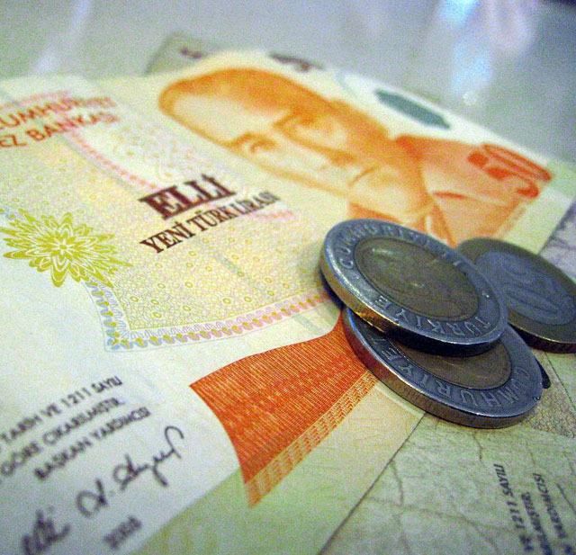 На турецькі канали наклали штраф за висвітлення протестів На турецькі канали наклали штраф за висвітлення протестів