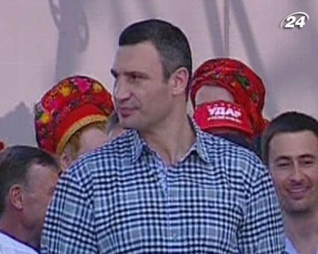 Акцію "Вставай, Україно!" слід зупинити на літо, - Кличко Акцію "Вставай, Україно!" слід зупинити на літо, - Кличко