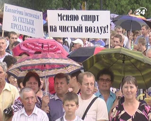 На Вінниччині оголосили війну спиртзаводу На Вінниччині оголосили війну спиртзаводу
