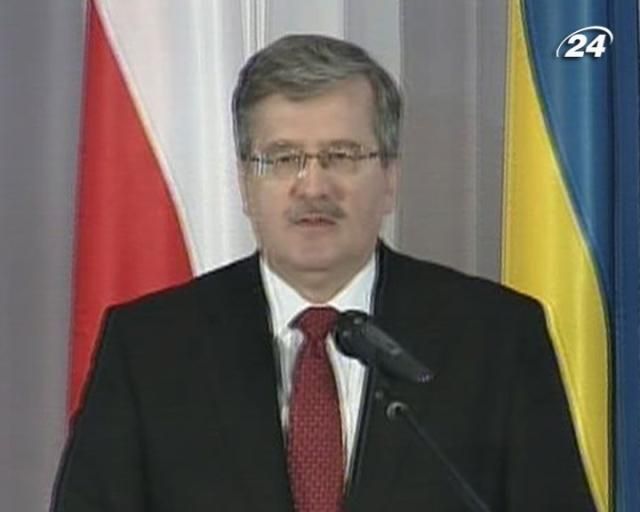 В ситуации с Украиной идет игра с высокими ставками, - Коморовский В ситуации с Украиной идет игра с высокими ставками, - Коморовский
