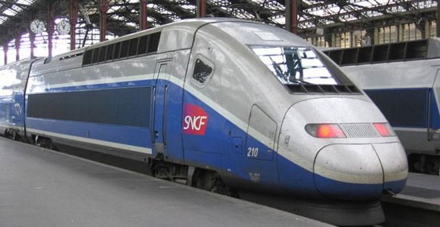 У Франції страйкують залізничники У Франції страйкують залізничники