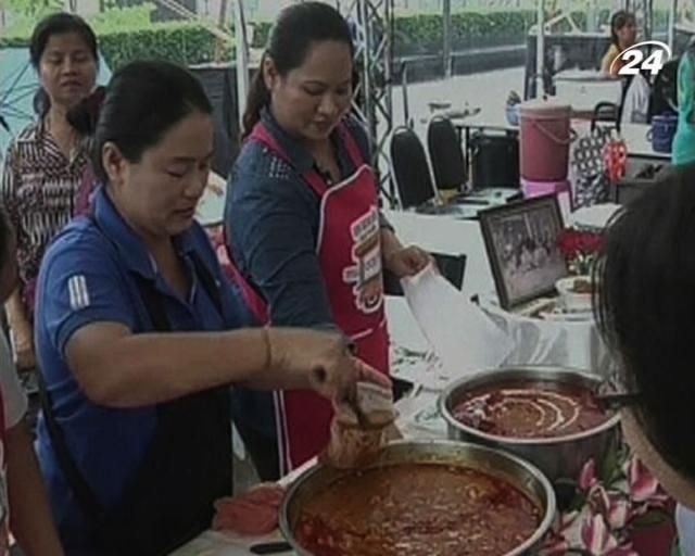 В Бангкоке начался фестиваль тайской кухни (Видео)