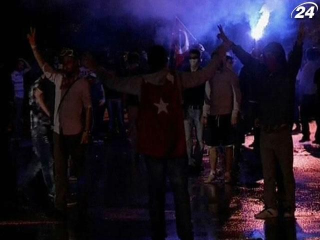 Підсумки тижня: Турки з камінням в руках відстояли свій улюблений парк Підсумки тижня: Турки з камінням в руках відстояли свій улюблений парк