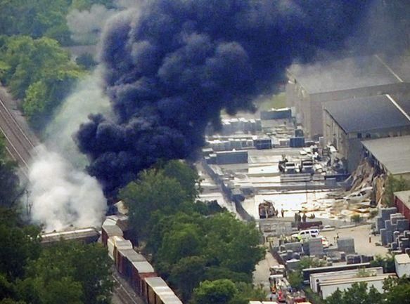 В США на химическом заводе взорвался грузовик