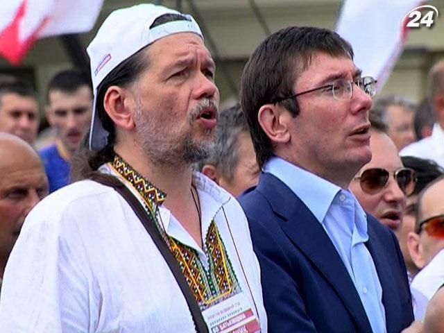 Підсумки тижня: "Фронт змін", "Батьківщина" та "ПРП" об’єднались в одну політсилу Підсумки тижня: "Фронт змін", "Батьківщина" та "ПРП" об’єднались в одну політсилу