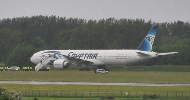 Літак екстренно приземлився у Глазго через записку з погрозою Літак екстренно приземлився у Глазго через записку з погрозою