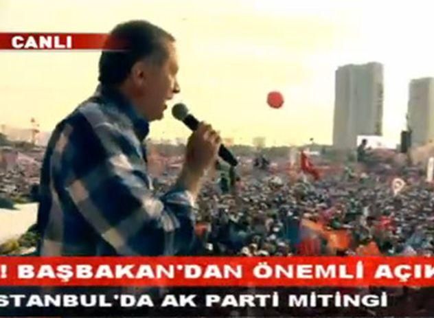 В Стамбуле начались аресты: митингуют сторонники и противники Эрдогана В Стамбуле начались аресты: митингуют сторонники и противники Эрдогана