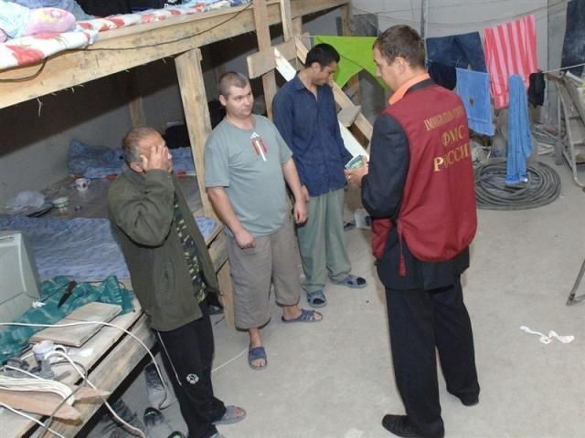 Російські депутати запропонували платити за в'їзд в Росію Російські депутати запропонували платити за в'їзд в Росію