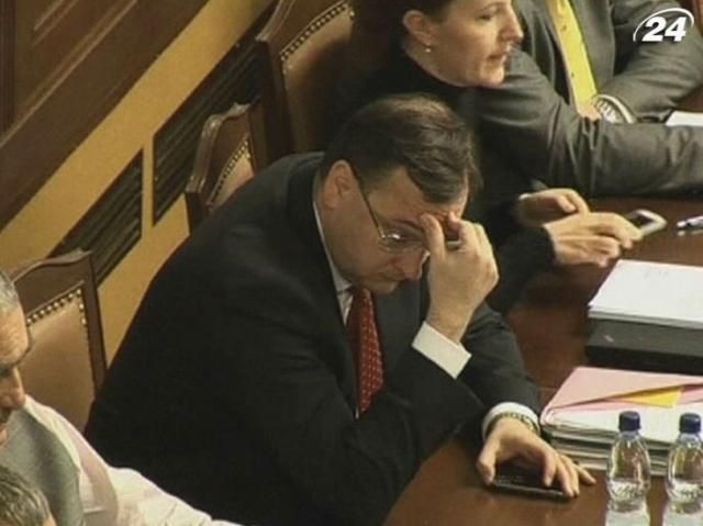 Прем'єр-міністр Чехії офіційно подав у відставку Прем'єр-міністр Чехії офіційно подав у відставку