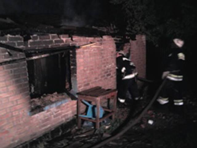 У Кіровограді живцем згоріло четверо людей, серед них дитина У Кіровограді живцем згоріло четверо людей, серед них дитина