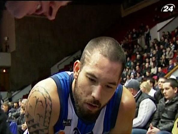 Баскетбол: Деррик Лоу стал игроком мариупольского "Азовмаша"