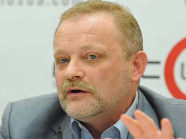 Політолог: Восени Партія регіонів спробує остаточно розколоти "Батьківщину" Політолог: Восени Партія регіонів спробує остаточно розколоти "Батьківщину"